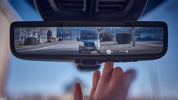 <b>Digitaler Rückspiegel inkl. Dash Cam </b>