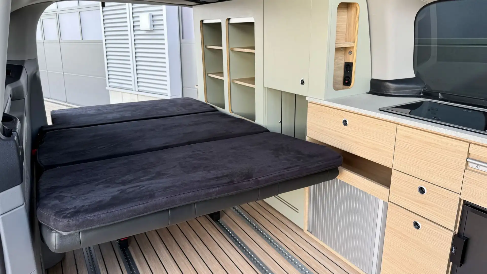 <b> MATIST S Titanium</b>